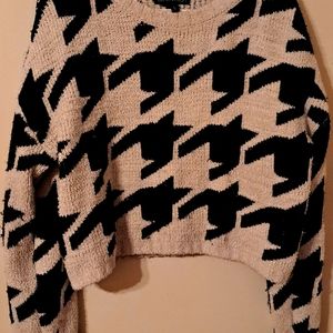 Derek Heart sweater